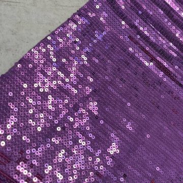 Пайетки на трикотаже — фиолетовые
