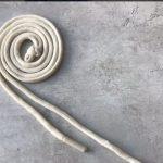 Шнур х/б круглый, с наполнителем, 6 мм с пластиковым наконечником 135 см - айвори