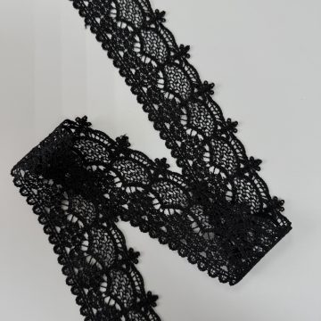 Кружево плетено-черное.