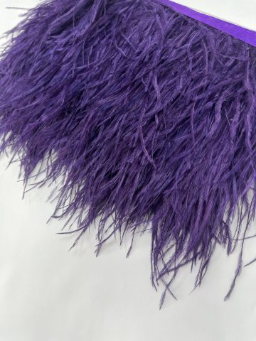 Перо страуса на тесьме-фиолетовое