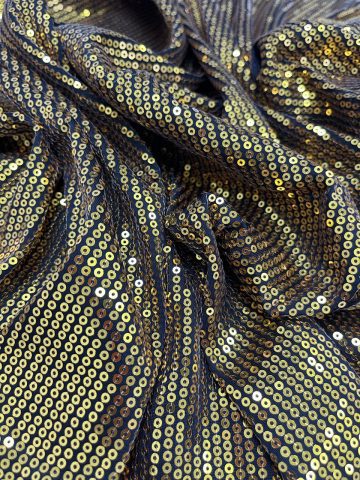 Пайетки на трикотаже-золото на чёрном