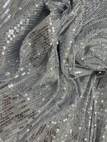 Пайетки на трикотаже-серебро