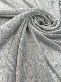 Плательная “Фойл” – белая змея